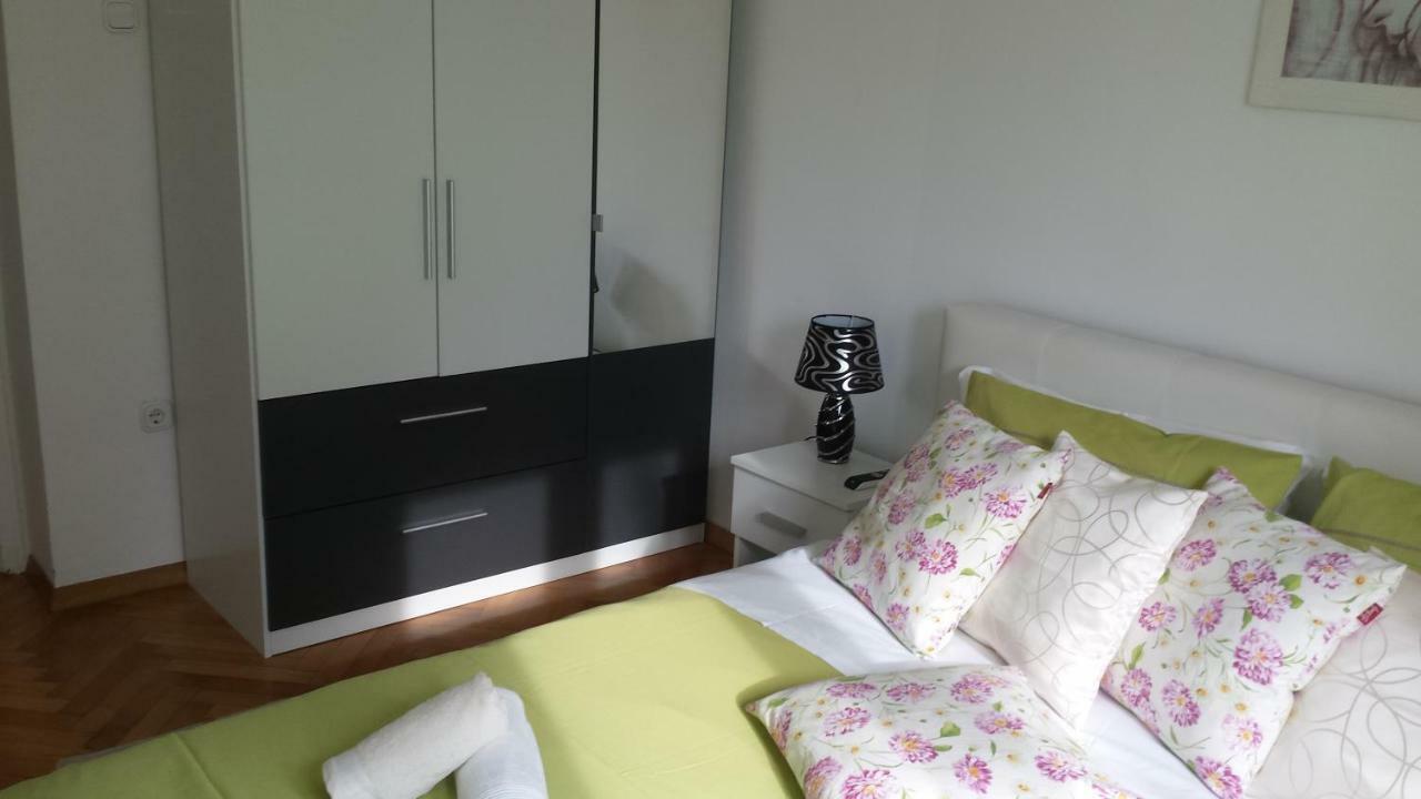 Apartment "Patricia" สปลิท ภายนอก รูปภาพ